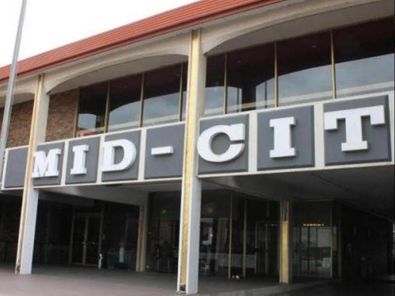 Mid City 巴拉兰特 外观 照片