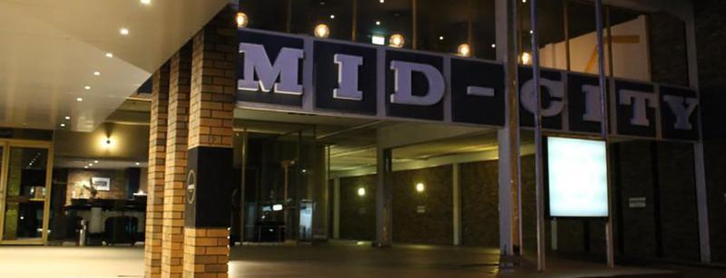 Mid City 巴拉兰特 外观 照片